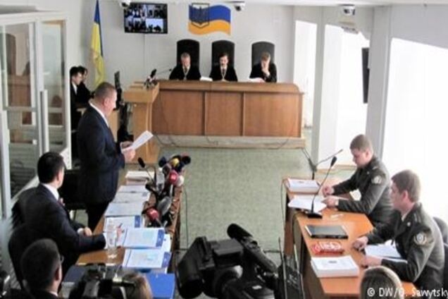 Суд у справі про держзраду: Захист Віктора Януковича затягує процес