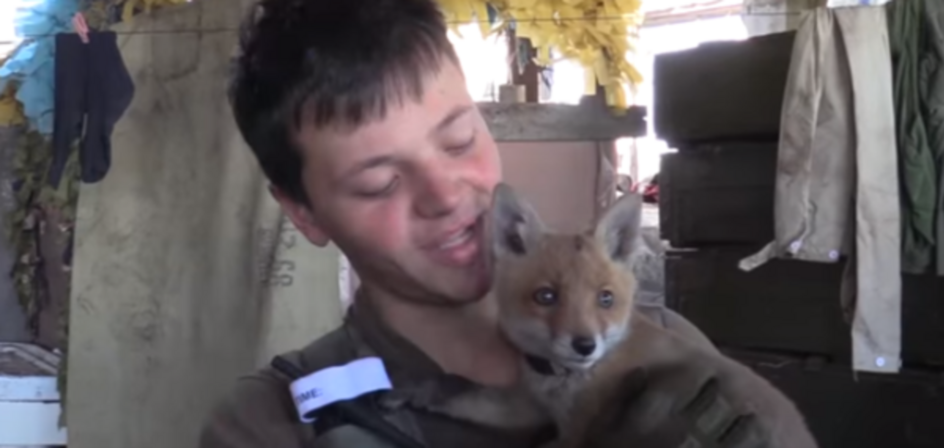 Боєць АТО з талісманом