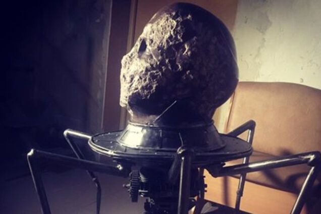 голова из памятника Ленину