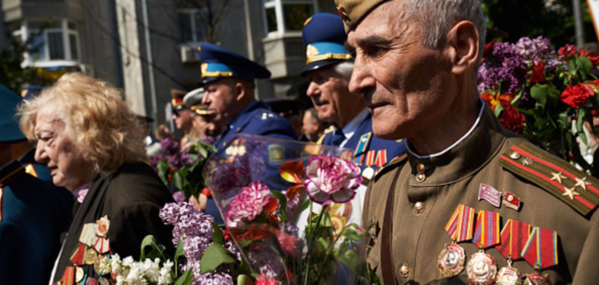 Более миллиарда на всех: стало известно, кто и сколько получит надбавок ко Дню Победы