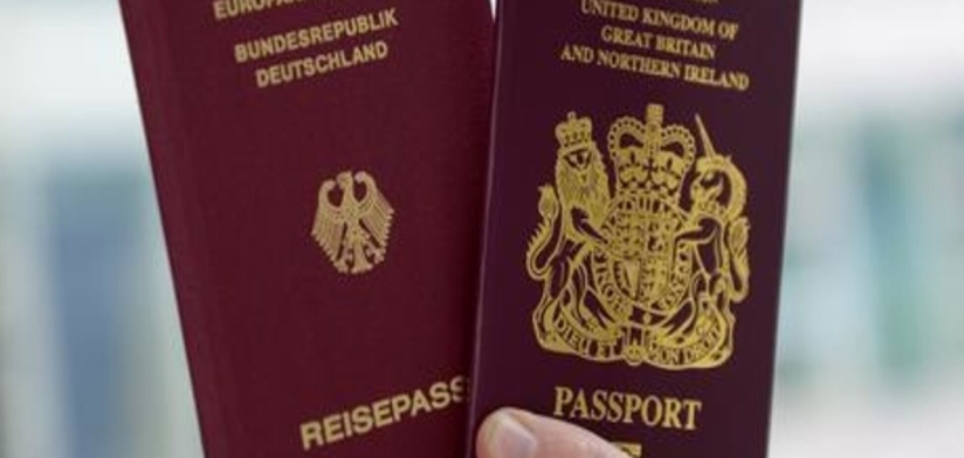 Рейтинг 'найсильніших' закордонних паспортів держав світу