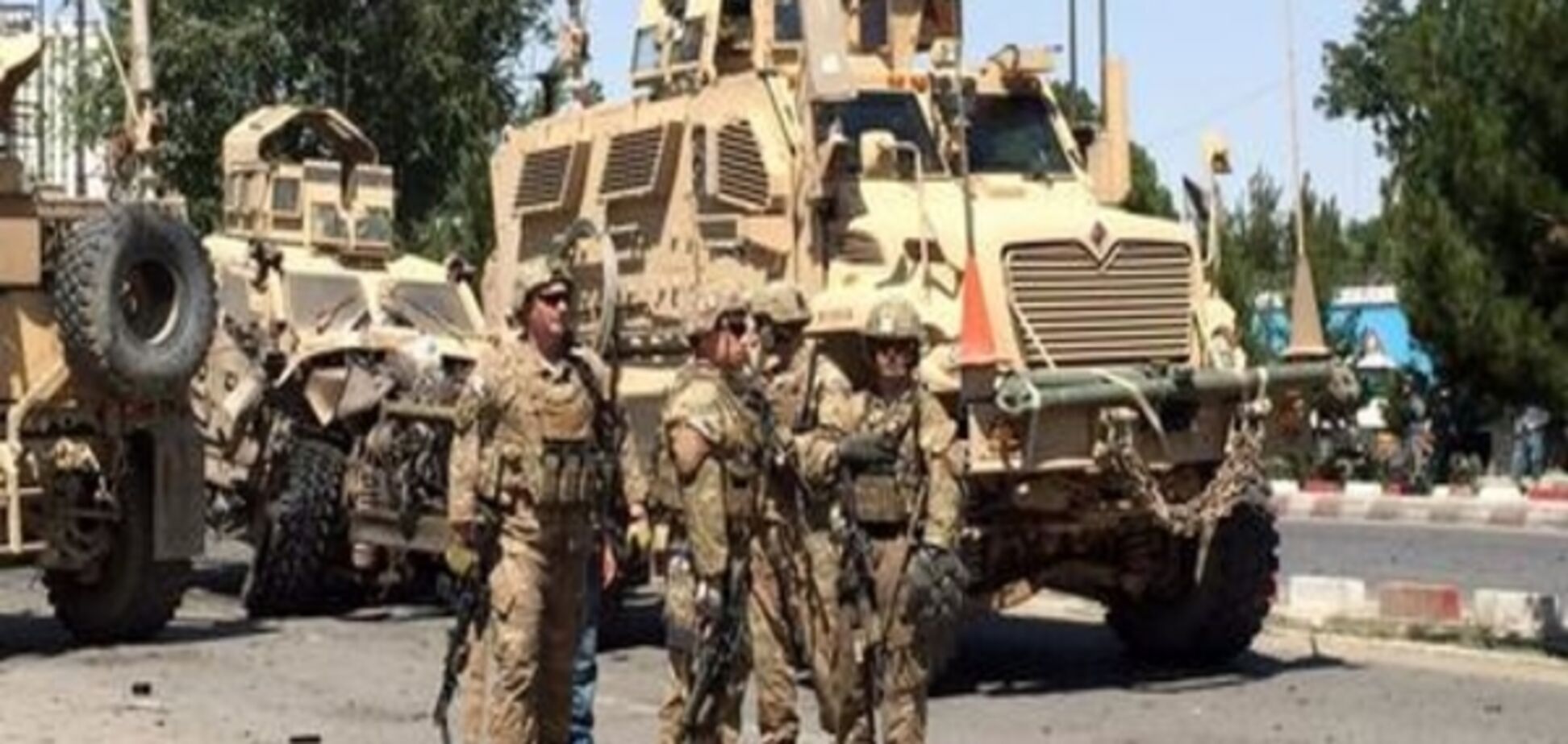 Напад на конвой НАТО в Кабулі: загиблі та десятки поранених