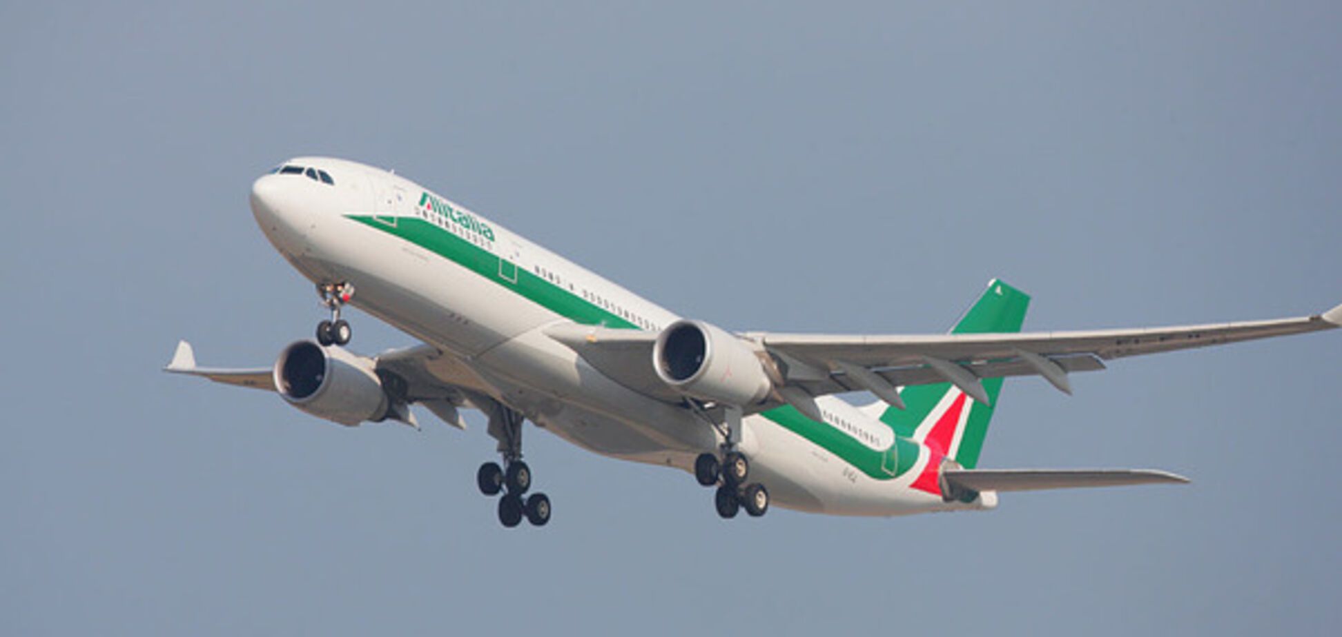 Самолет Alitalia
