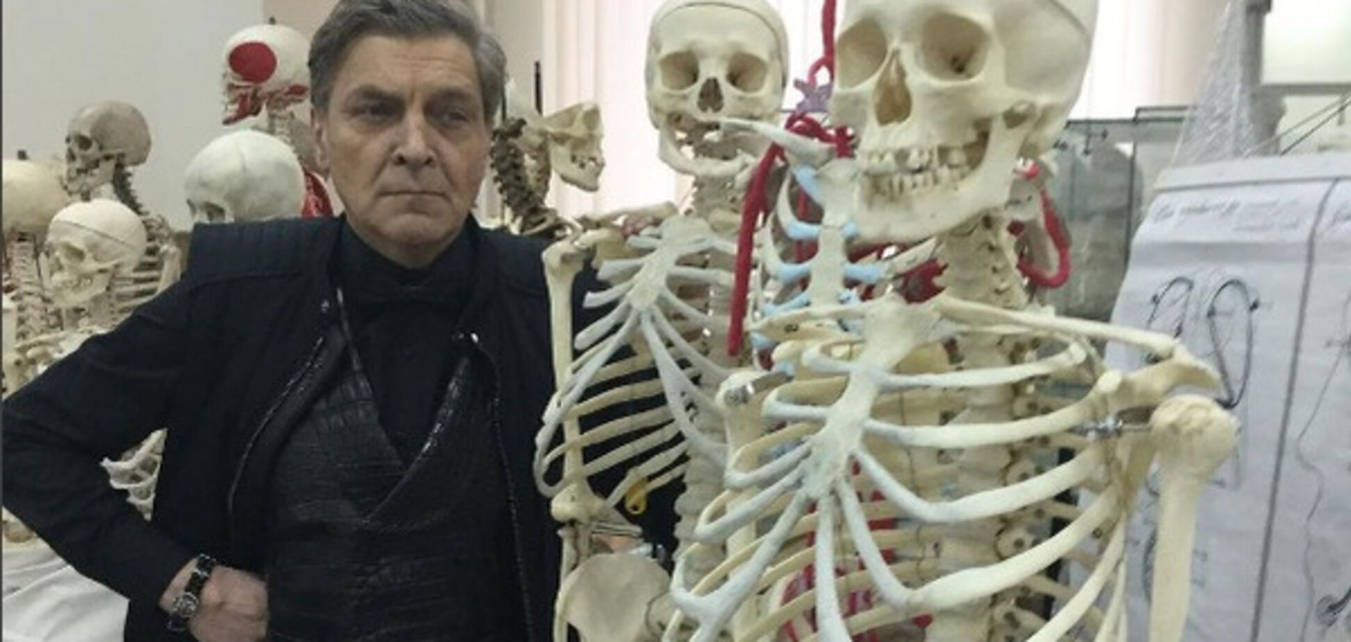 Александр Невзоров скелет
