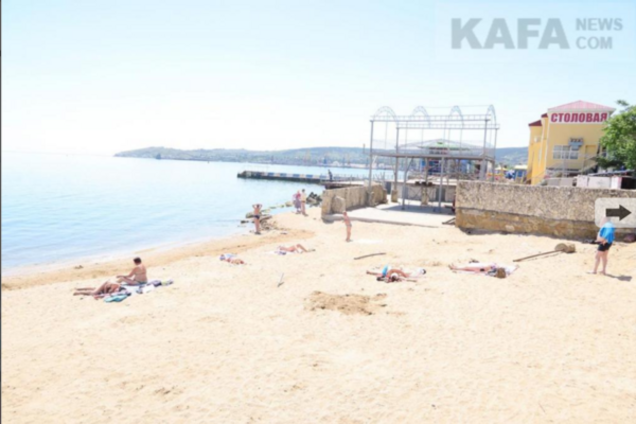 К 'несезону' готовы: в сети показали фото пляжей в аннексированном Крыму