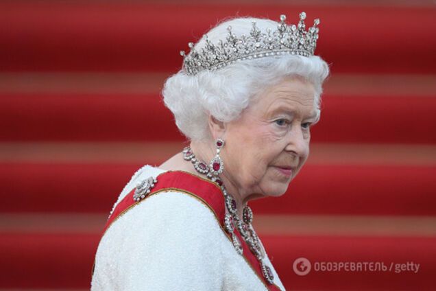 Британия в ожидании: королева Елизавета созвала экстренное совещание 