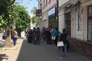Очередь за рабочими визами в Польшу, Черновцы, наши дни
