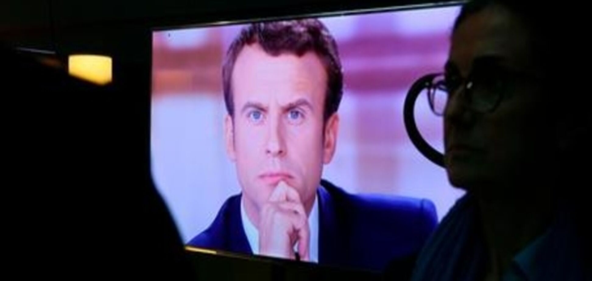 Макрон закинув поширення наклепу пов'язаним з Росією сайтам