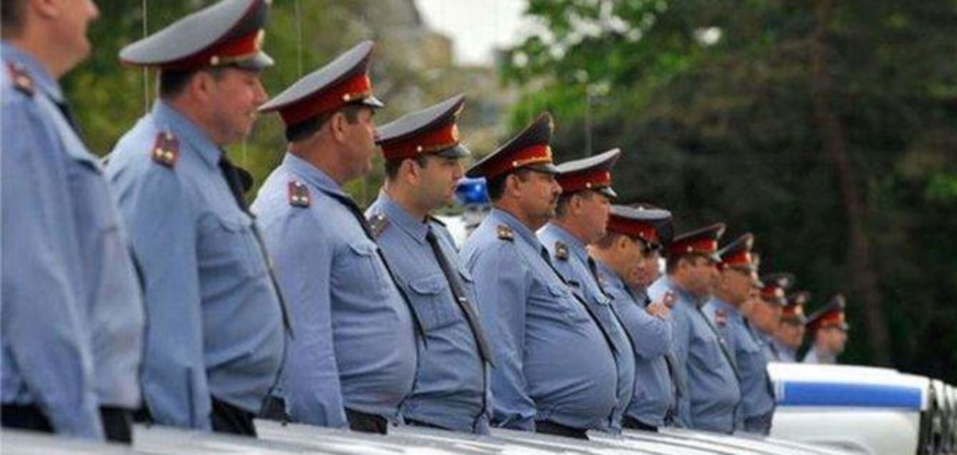 В Таджикистане милиционеры не смогли похудеть по приказу начальства: итог печален