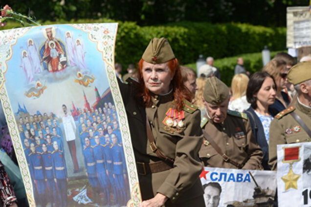 Я бы этот 'Бессмертный полк' в Киеве запретил...