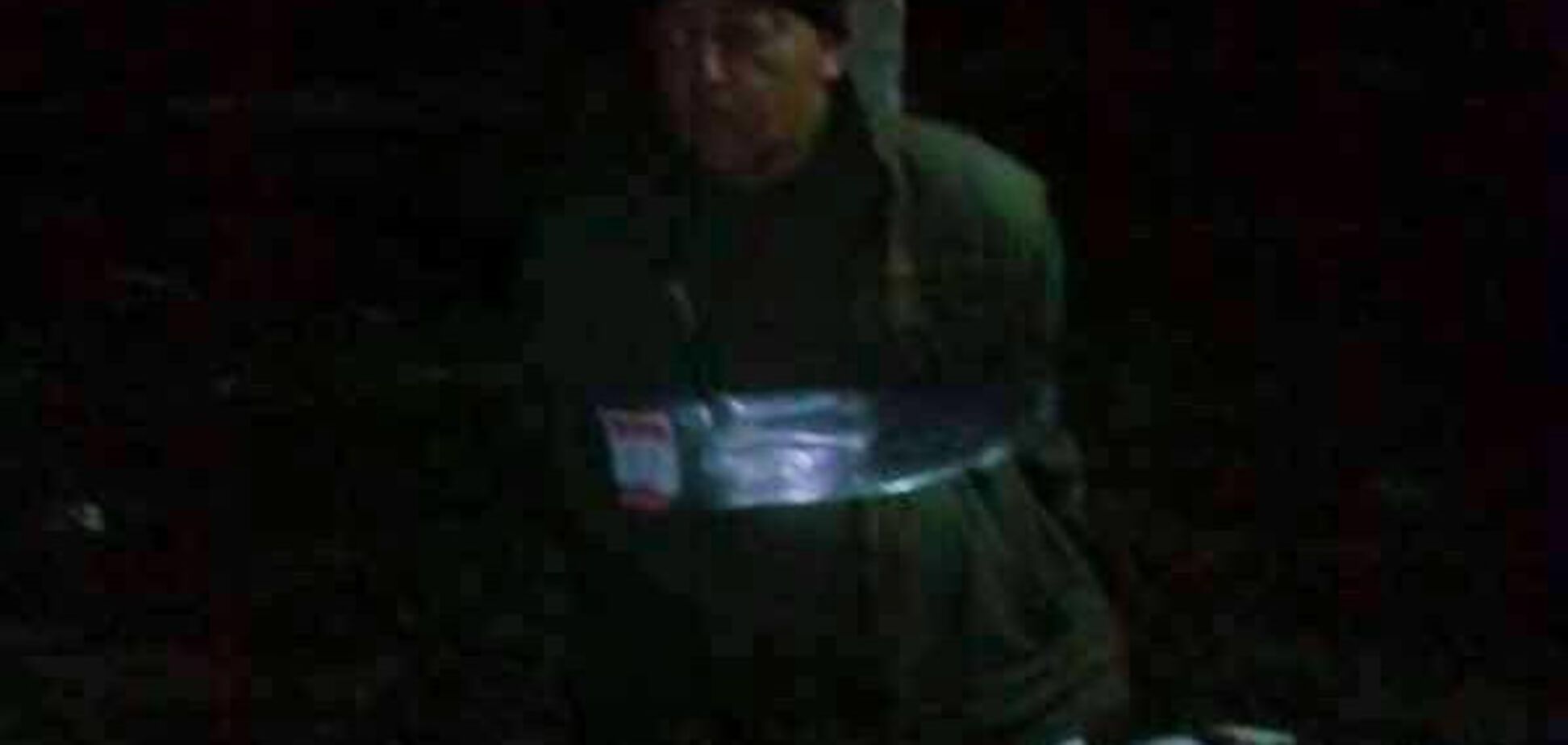 Покарали за пияцтво: у зоні АТО солдати примотали офіцерів до стовпа ганьби