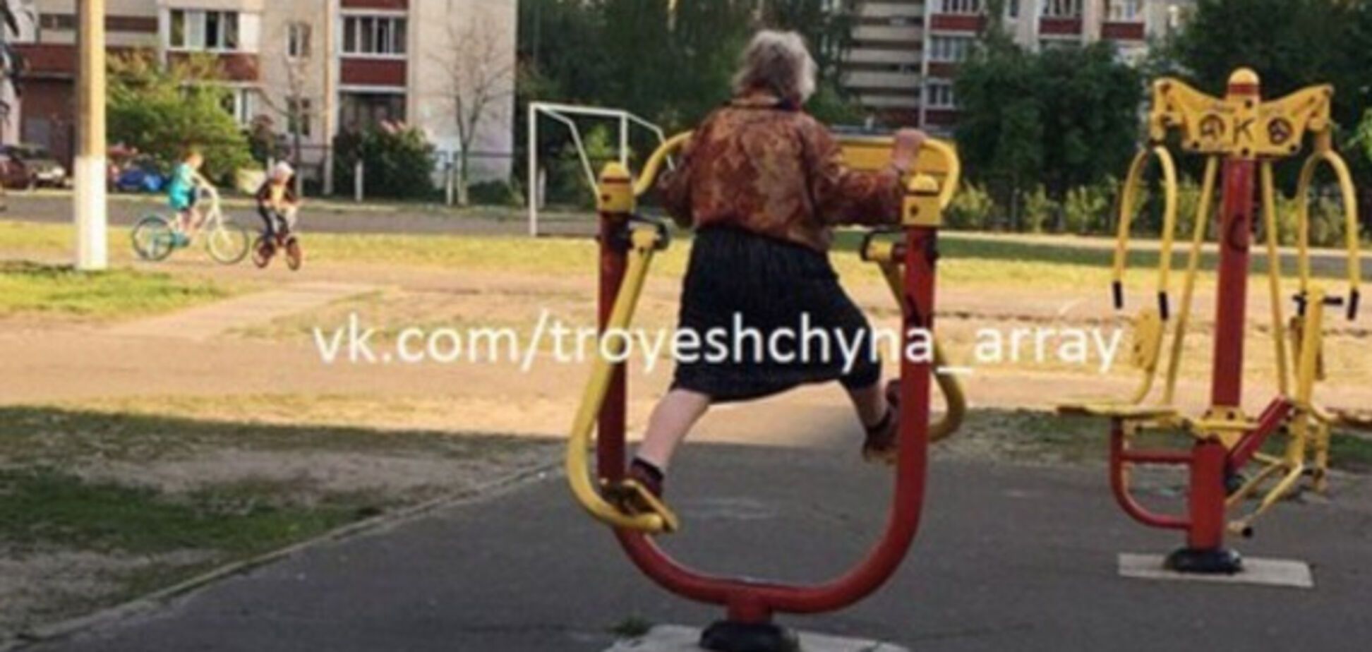 Спортивная бабушка