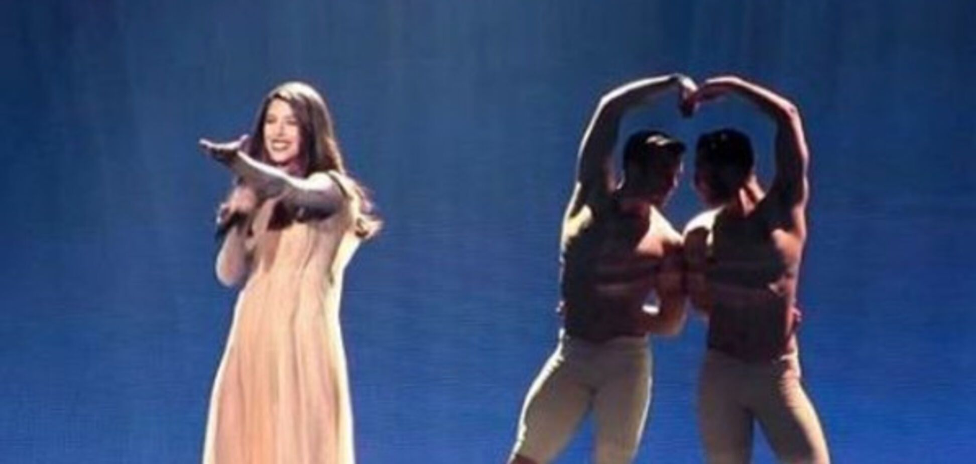 Греческая певица представила нежный номер с полуголыми танцорами на 'Евровидении-2017'