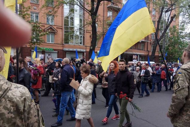 9 травня до Києва