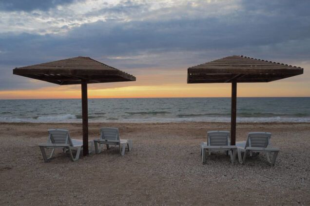 Пустые пляжи Крыма