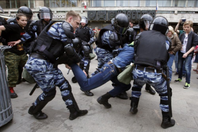 Митинги в России