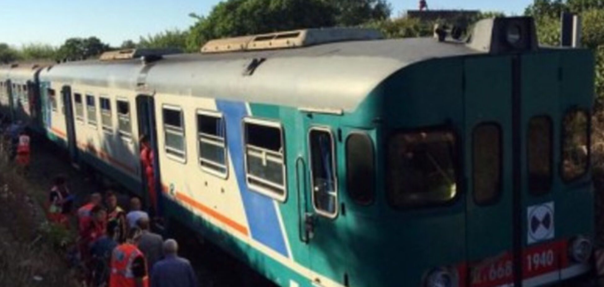 В Италии лоб в лоб столкнулись два поезда