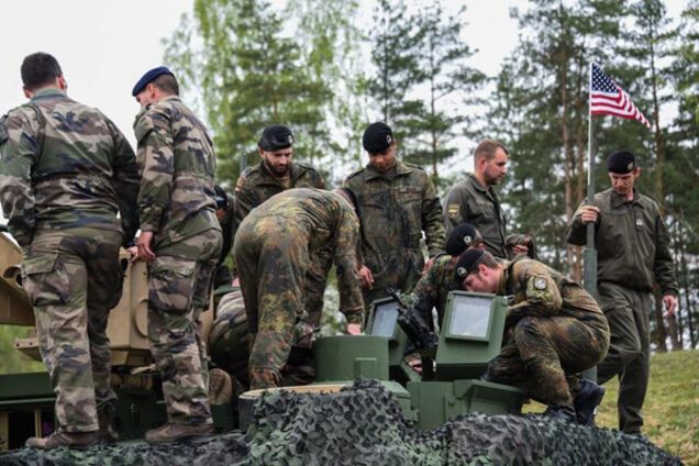 військові НАТО