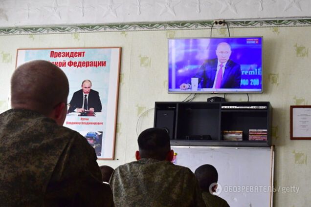 Прямая линия Путина: о чем говорил лидер РФ и как намеками отвечал Порошенко