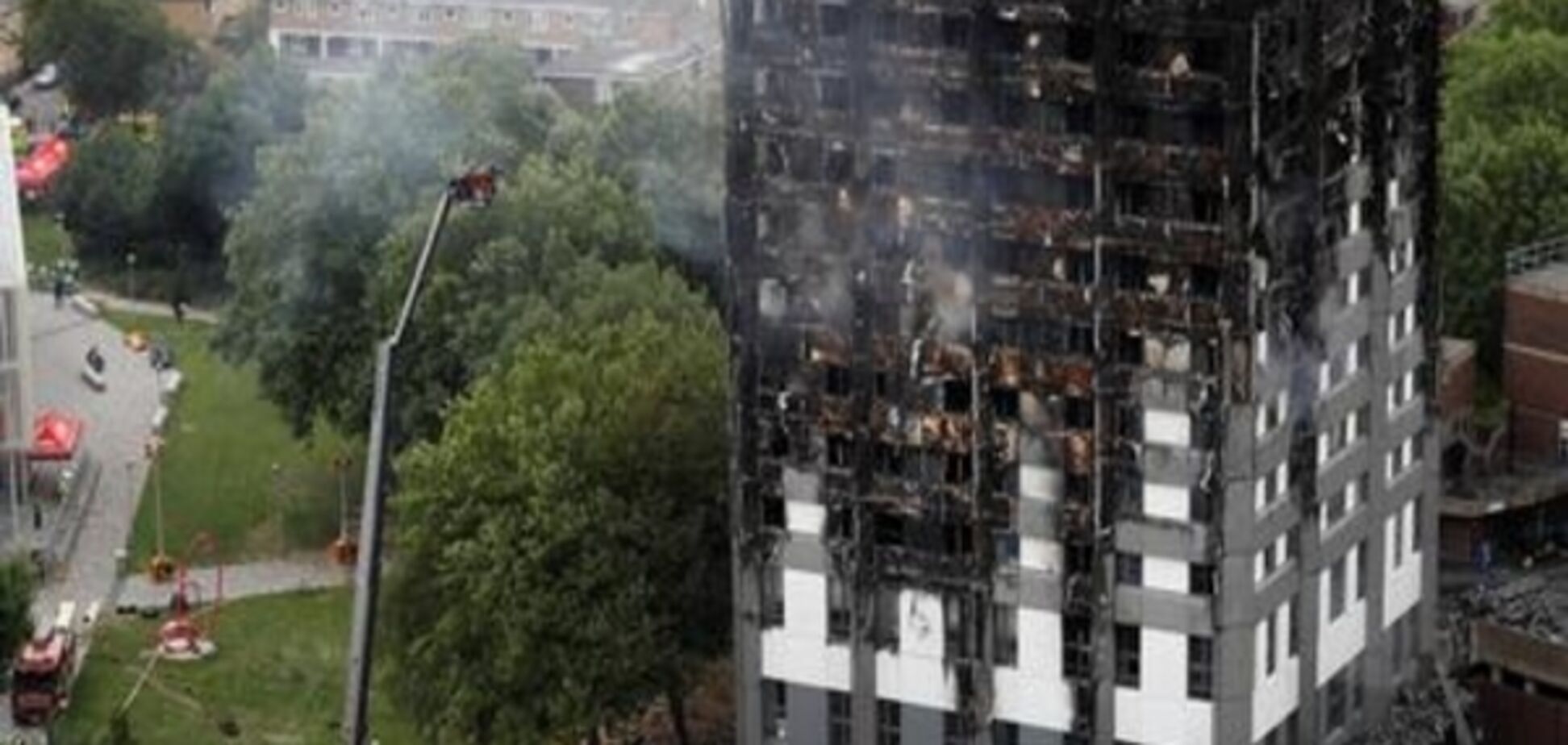 Кількість жертв пожежі у Лондоні сягнула щонайменше 17 осіб