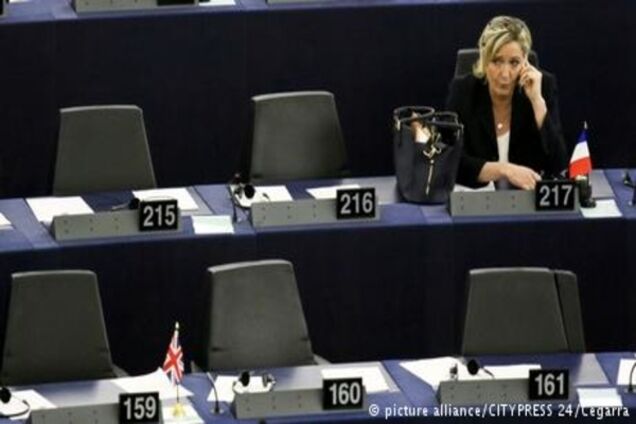 Європарламент позбавив Марін Ле Пен недоторканності у ще одній справі