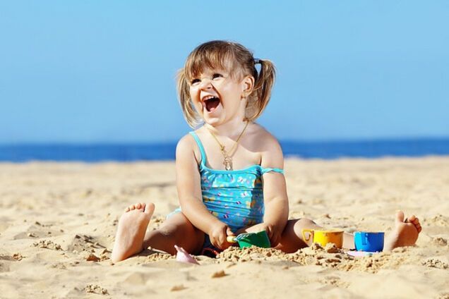 На пляж с ребенком: важные советы родителям