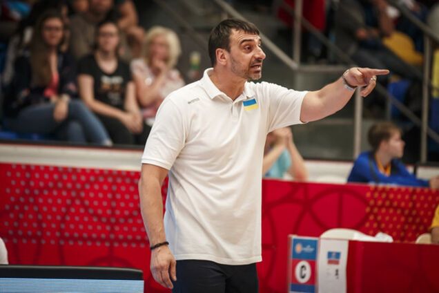 Владимир Холопов