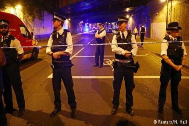 Наїзд фургона на людей у Лондоні: один загиблий, кілька поранених