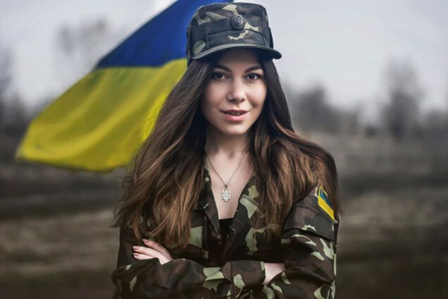 Берегиня, стерва, красотка: пять социальных ролей для украинок будущего
