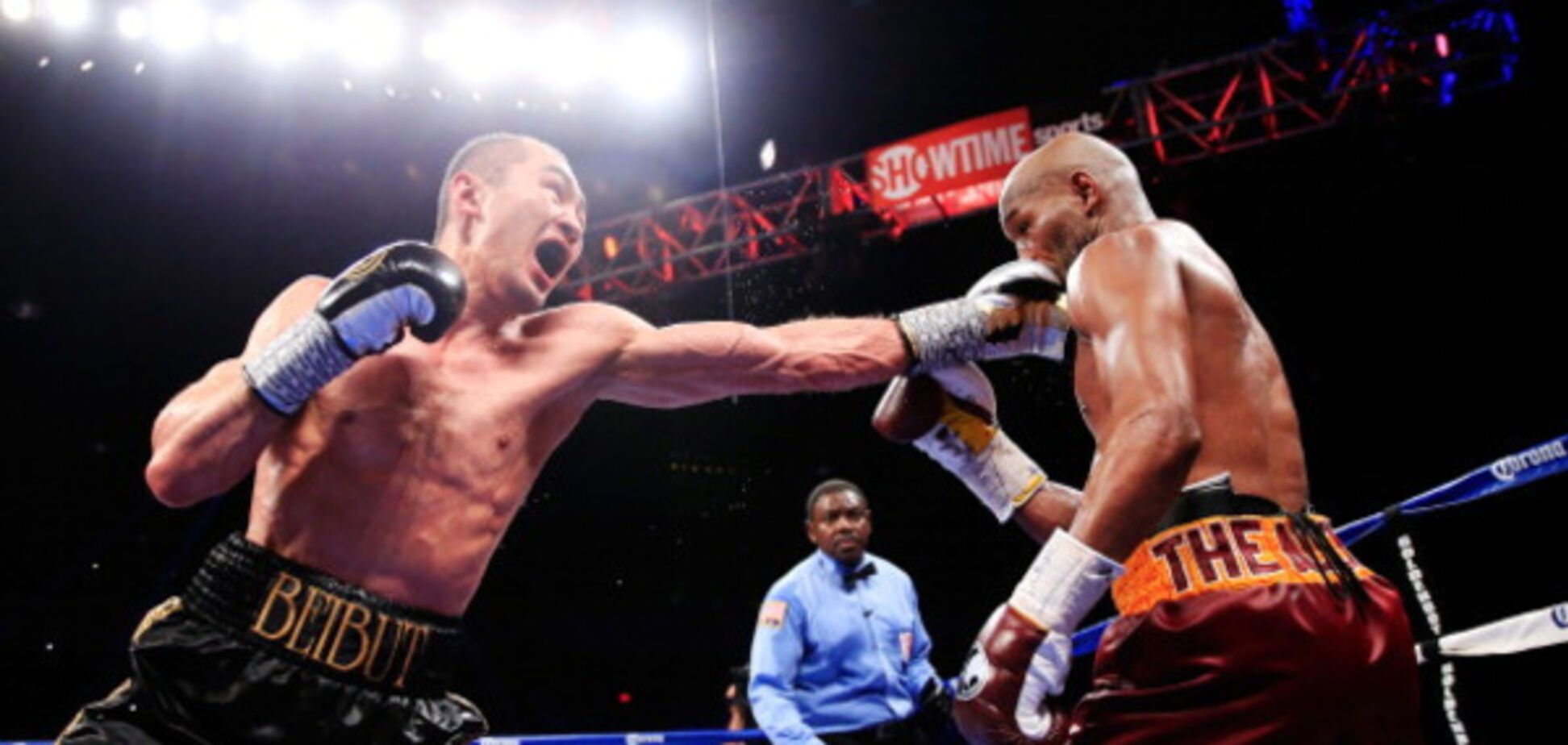 Бейбут Шуменов Бернард Хопкинс