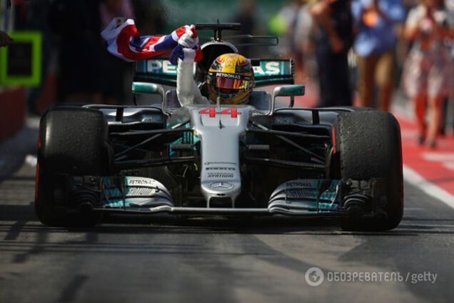 Льюис Хэмилтон