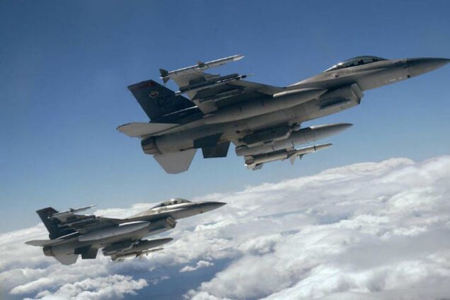 Самолет Шойгу