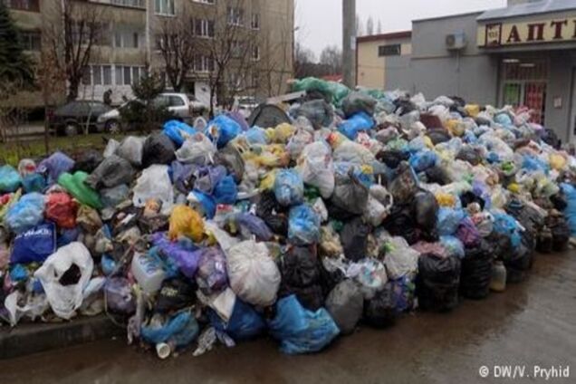 Мер Львова не збирається йти у відставку через сміттєву кризу