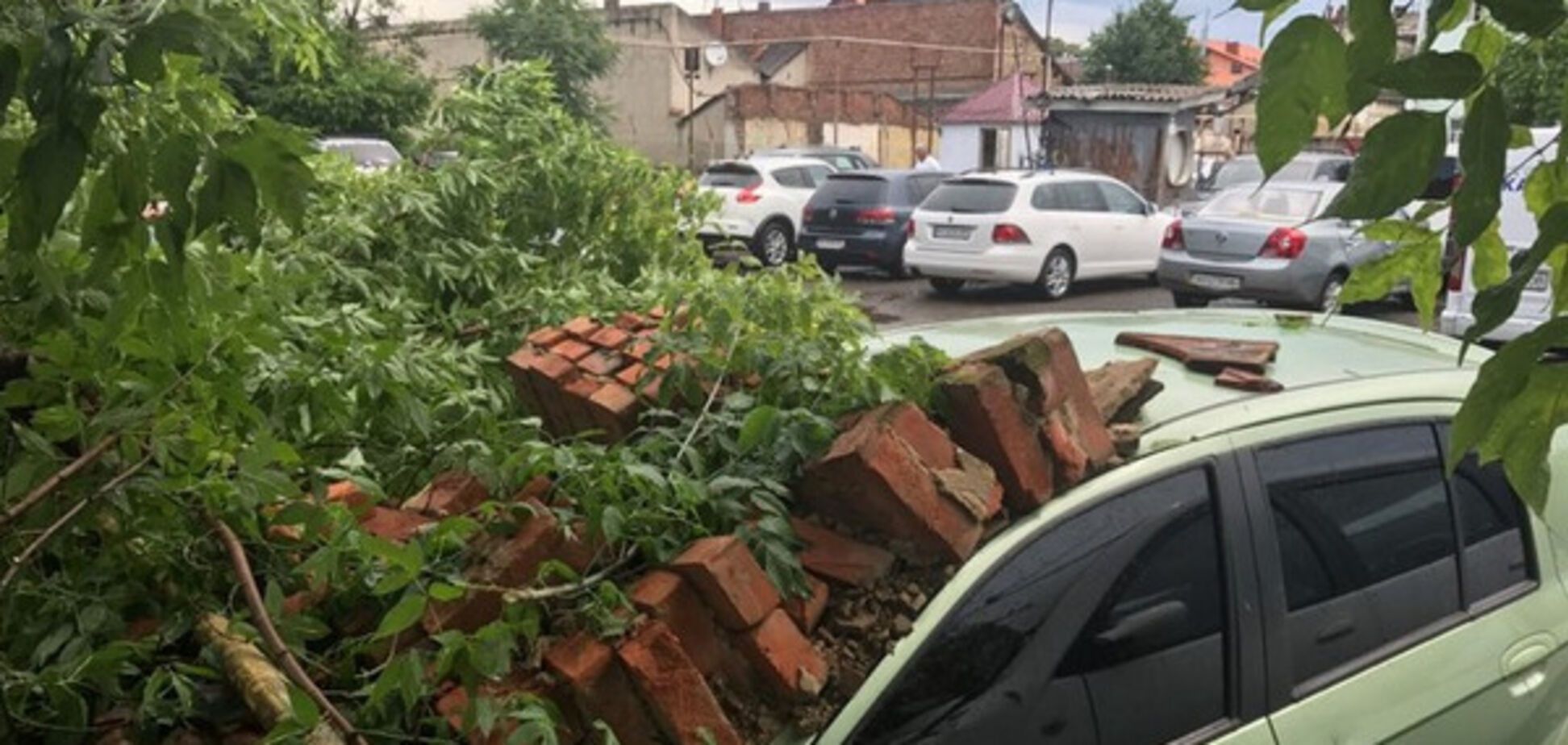 Обвал Стены в Мукачеве