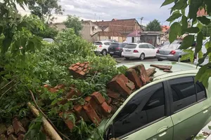 Обвал Стены в Мукачеве