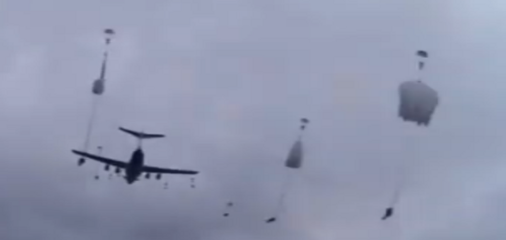 Опубликовано экшн-видео массового десантирования ВСУ с Ил-76