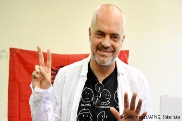 Екзит-поли віддають перемогу на виборах в Албанії керівним соціалістам