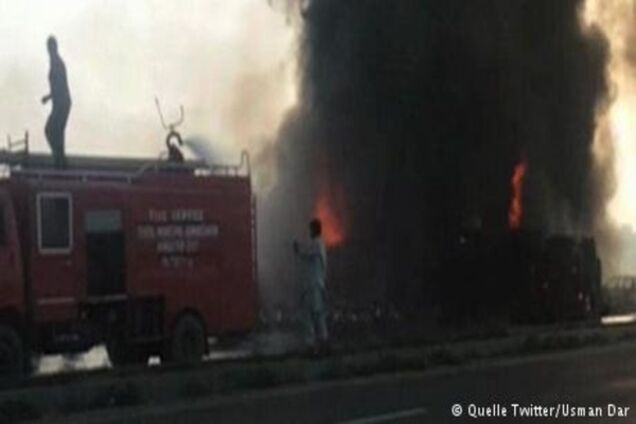 Щонайменше 123 людини загинули від вибуху автоцистерни з пальним в Пакистані