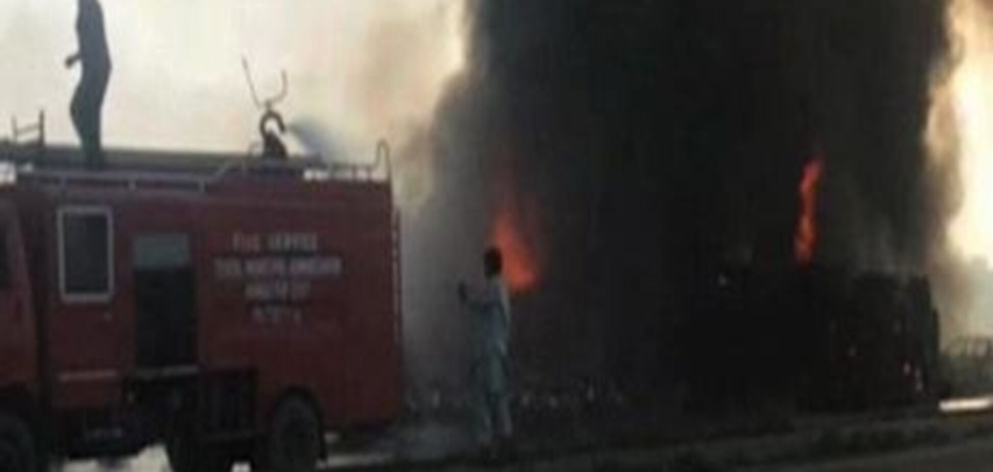 Щонайменше 123 людини загинули від вибуху автоцистерни з пальним в Пакистані