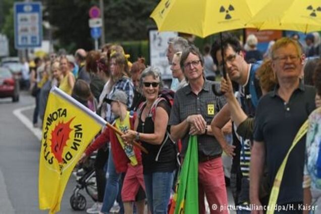 Тисячі людей вийшли на демонстрацію за закриття бельгійських АЕС