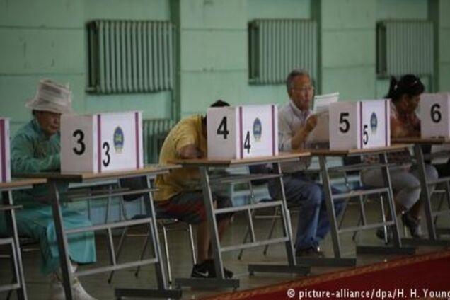 Президентські вибори у Монголії не визначили переможця