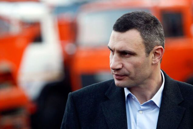 Кличко відкрив новий в’їзний знак у столицю на Бориспільському шосе