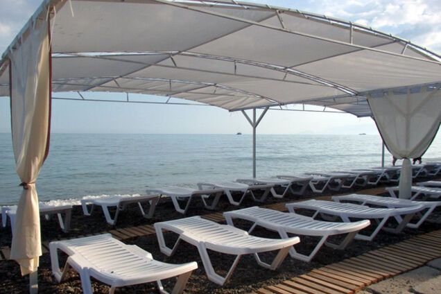 В сеть попали новые фото с пляжей Крыма