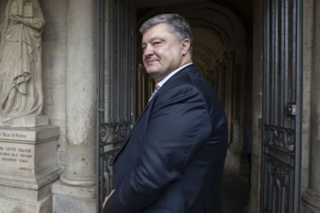 Порошенко у Франції жорстко висловився про агресію РФ