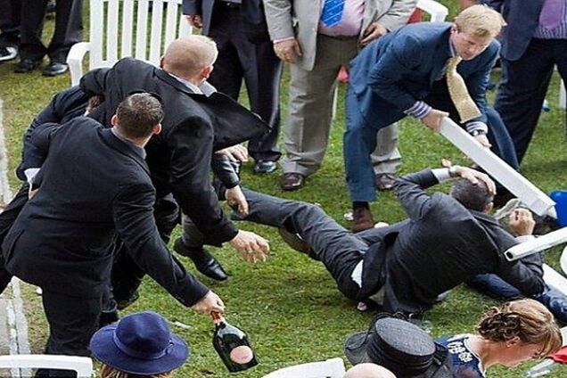 Шкільний випускний переріс у різанину з бійкою і стріляниною