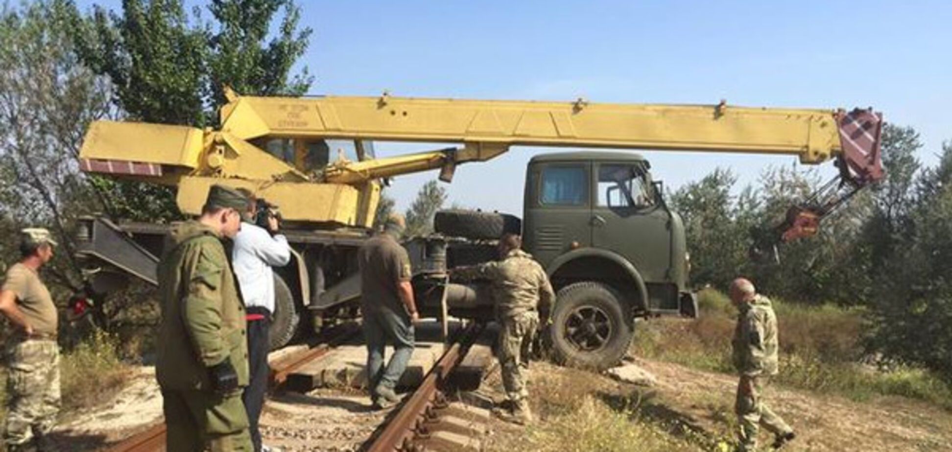 Блокада Донбасса угрожает стране топливным кризисом – Бойко