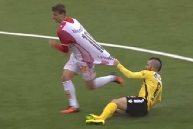 Фол сезона в чемпионате Норвегии