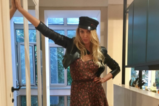 Оля Полякова