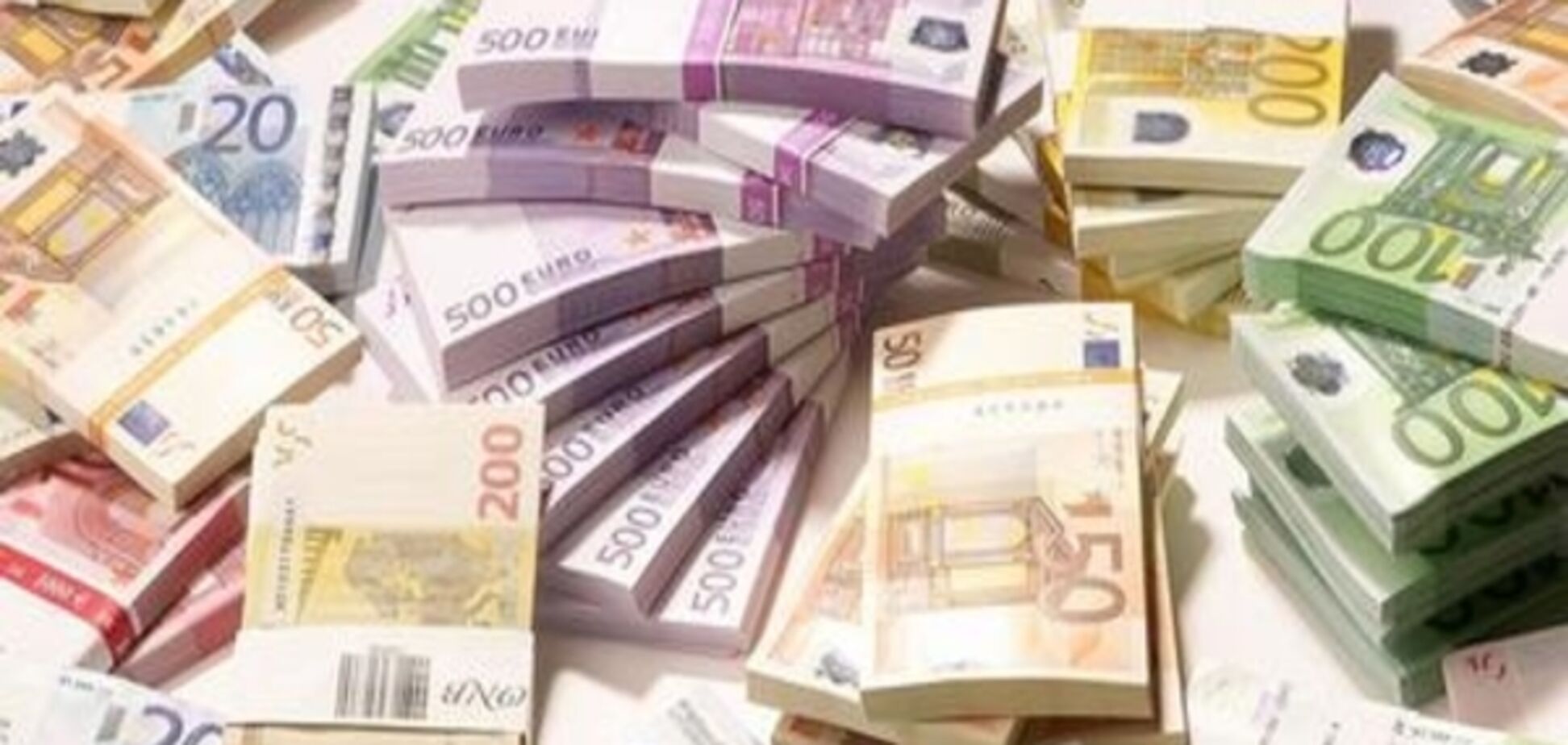 Українцям полегшили інвестиції за кордоном: які шанси і ризики?