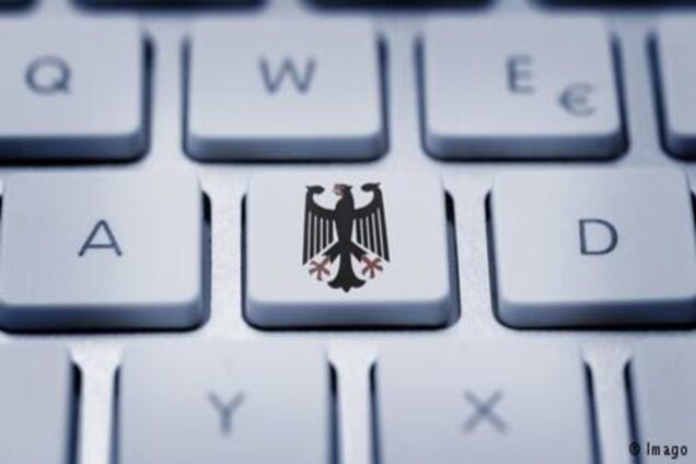 Бундестаг ухвалив закон, який зобов'яже соцмрежі видаляти протиправний контент